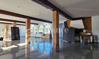 Commerce  330 m² à vendre à Villemolaque (66300)