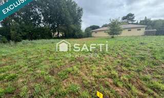 Terrain  963 m² à vendre à Saint-Vivien-de-Médoc (33590)