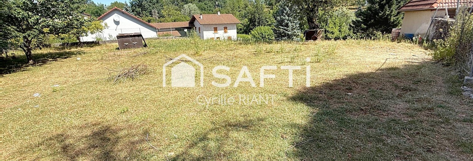 Terrain  915 m² à vendre à Charnècles (38140)