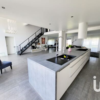 Maison 9 pièces 849000 €