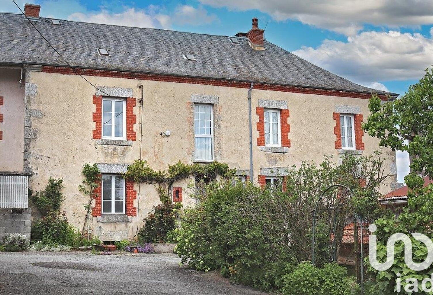 Vente Maison/villa 9 pièces — photo 1