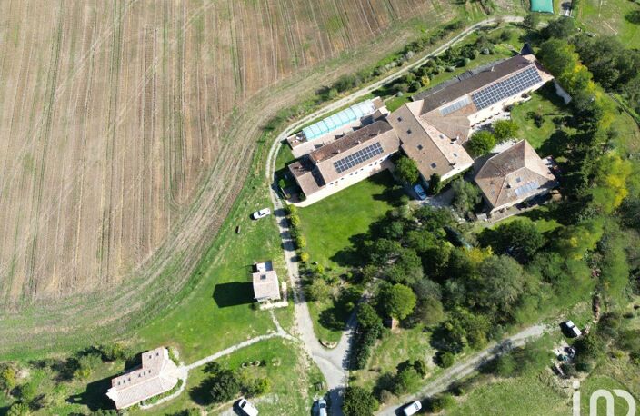 Vente Surface diverse 1 828 m&sup2; — photo 2