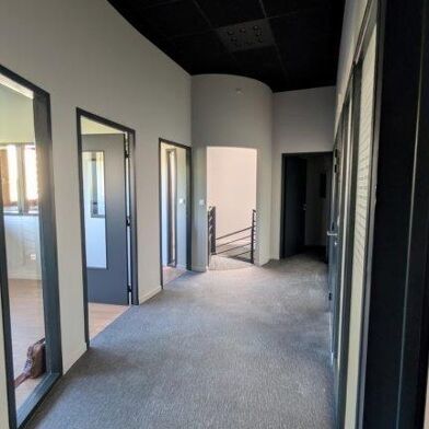 Commerce  450000 €