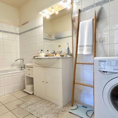 Appartement 3 pièces 145000 €