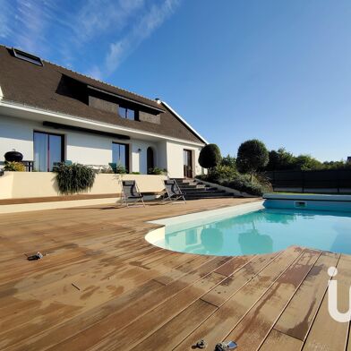 Maison 10 pièces 473200 €