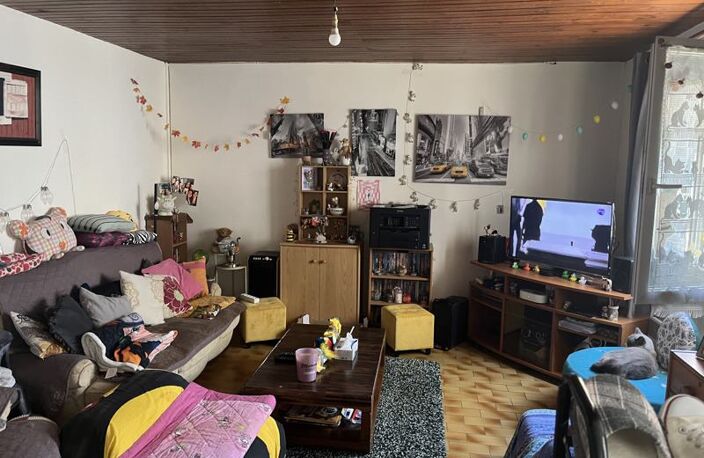 Maison en pierre de 3 pièces principales — photo 3