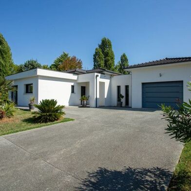 Maison 4 pièces 772559 €