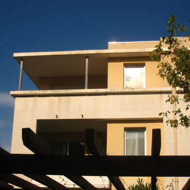 Appartement 3 pièces 943 €