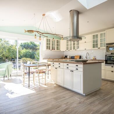 Maison 6 pièces 679250 €