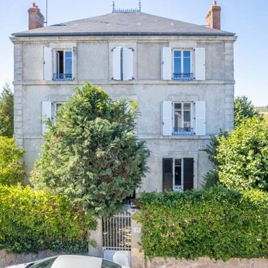 Maison 17 pièces 369600 €