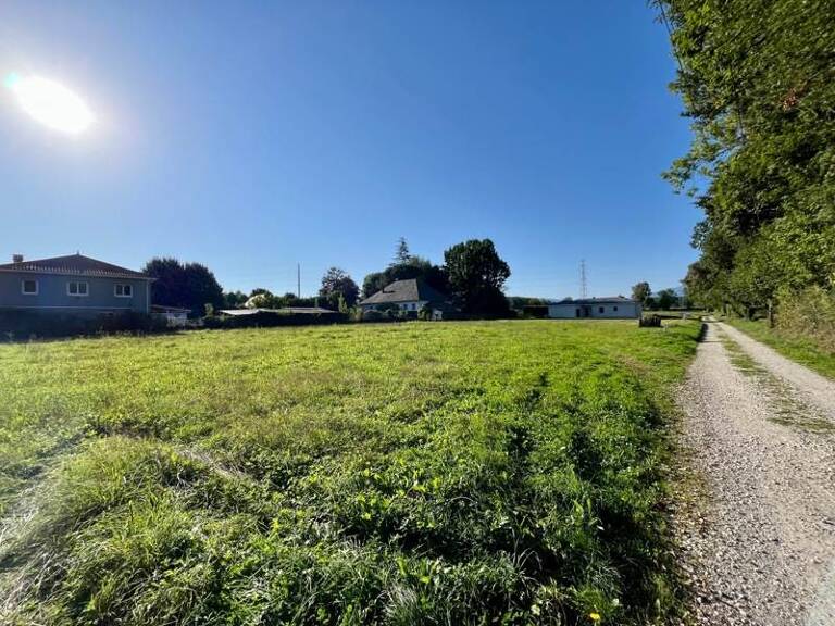 Terrain à bâtir de 0 pièces principales — photo 1