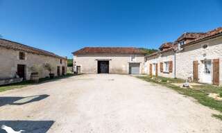 Maison 8 Pièces 285 m² à vendre à Antonne-et-Trigonant (24420)