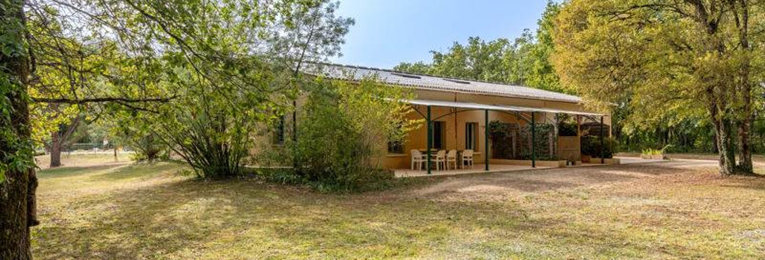 Maison 19 Pièces 727 m² à vendre à Cazals (46250)