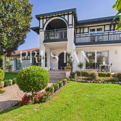 Maison 10 pièces 3230000 €