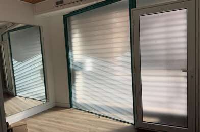Commerce  450 €