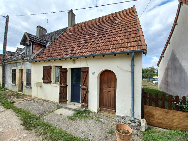 Maison ancienne d'env 54m2 hab avec jardin d'env 400m2, env — photo du bien