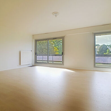 Appartement 5 pièces 1150 €