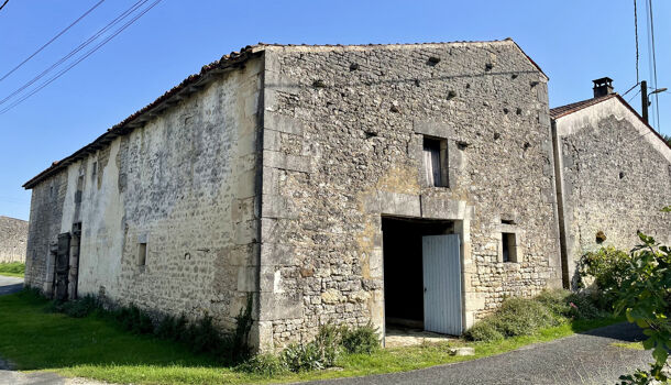 Immeuble 4 pièces  à vendre Taillebourg 17350