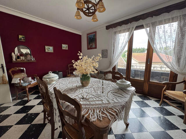 VALLABRIX Grande maison avec appartements 7 pièces 213m2 — photo du bien