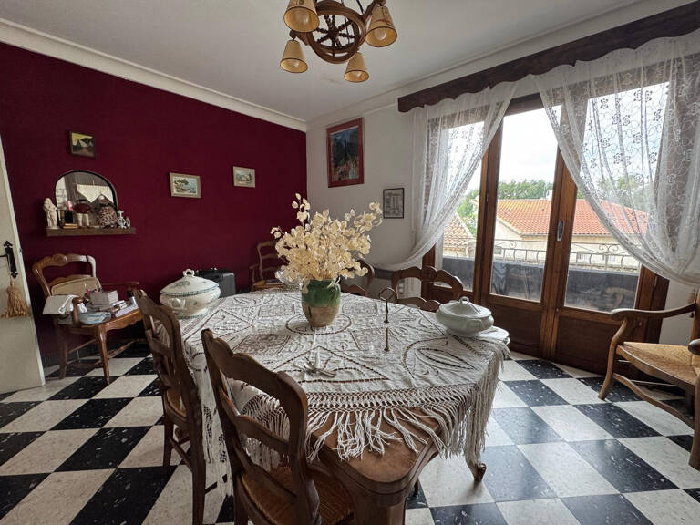 VALLABRIX Grande maison avec appartements 7 pièces 213m2 — photo 1