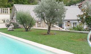 Maison 5 Pièces 270 m² à vendre à Chézery-Forens (01410)