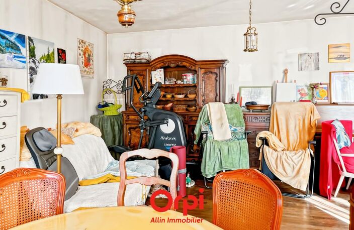 VENTE : maison 2 pièces (45 m²) à MONTMARAULT — photo 3