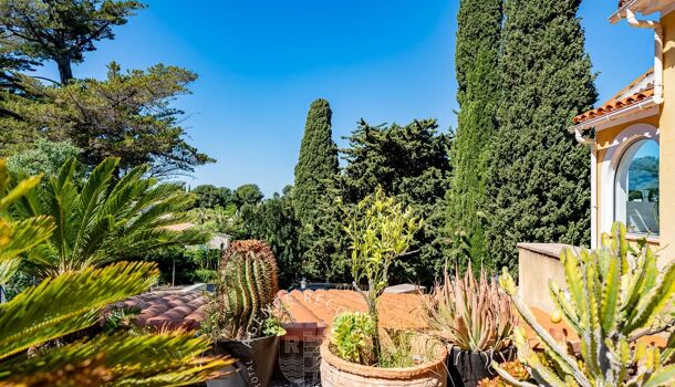 Villa / Maison 9 pièces  à vendre Sanary-sur-Mer 83110