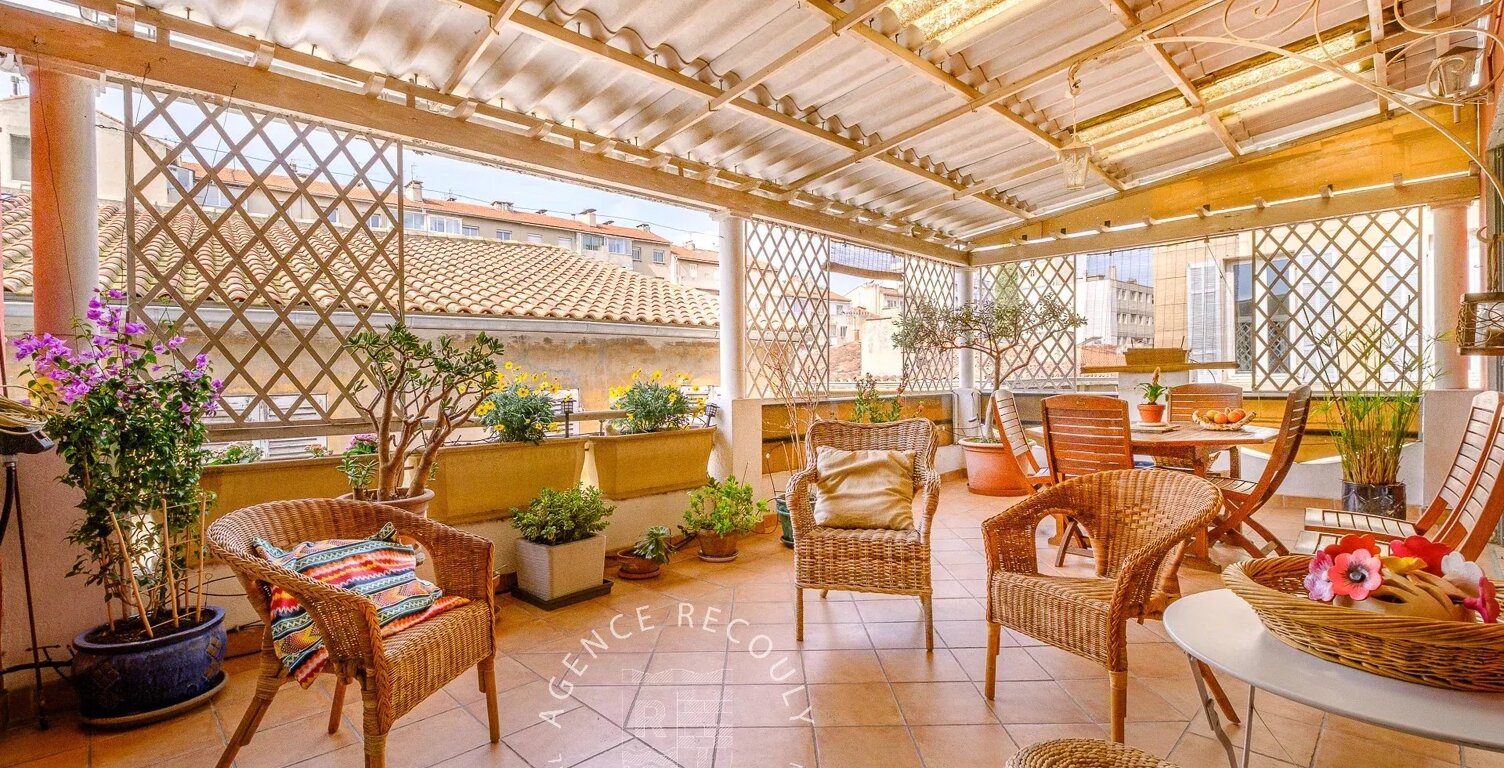 MAISON DE VILLE 245M2 -TERRASSE -LA BLANCARDE-13004 MARSEILLE — photo 1