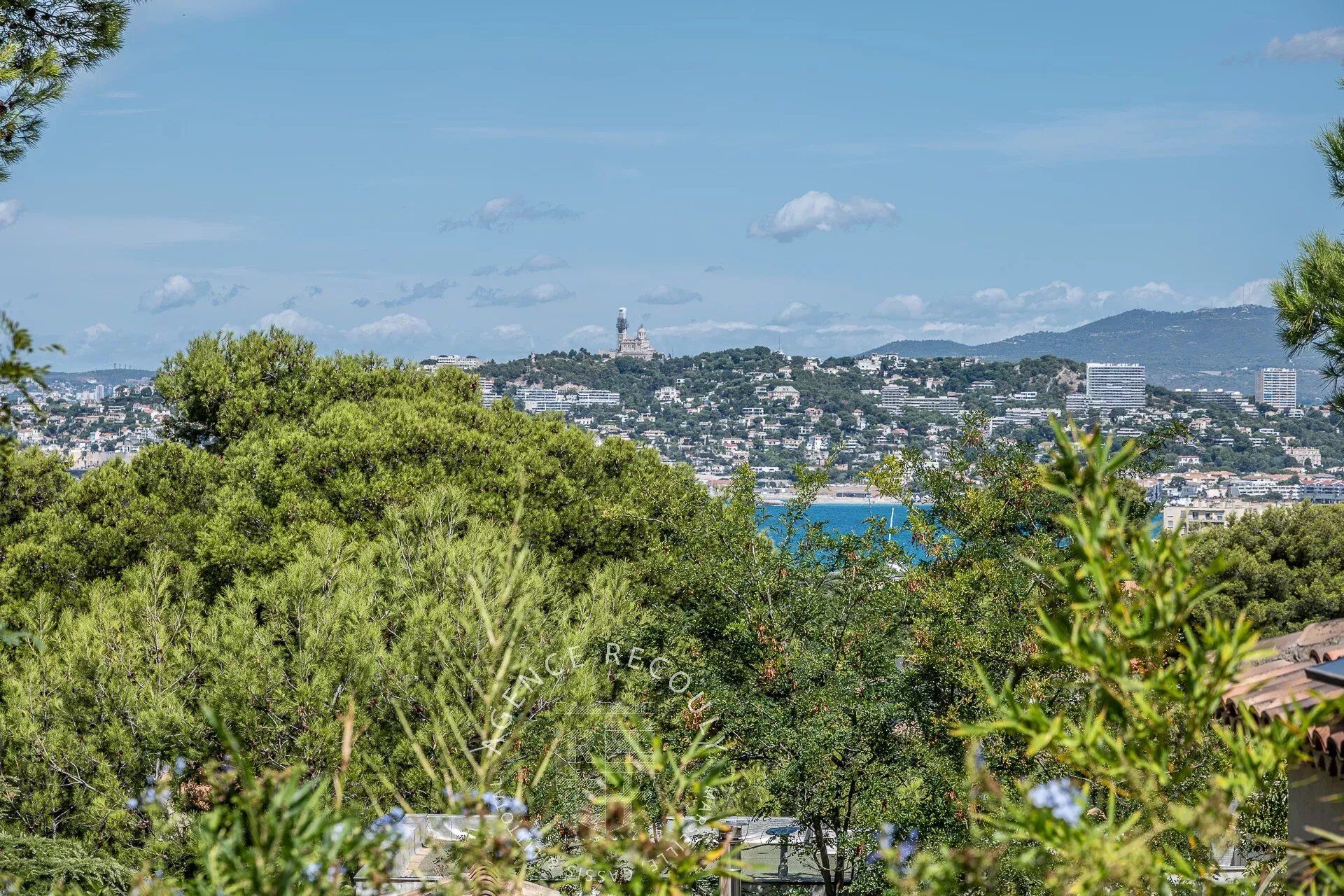 Villa / Maison  T6 à vendre Marseille 8eme 13008