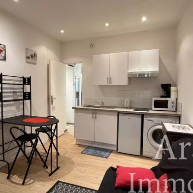 Appartement 1 pièces 370 €