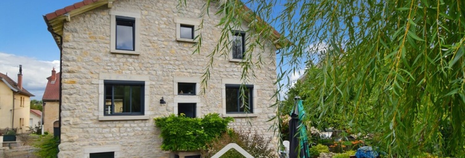 Maison 6 Pièces 136 m² à vendre à Lons-le-Saunier (39000)