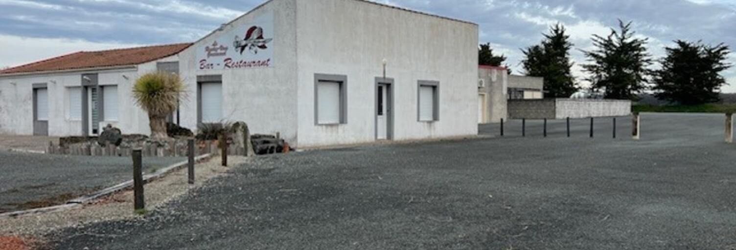 Immeuble  60 m² à vendre à Surgères (17700)