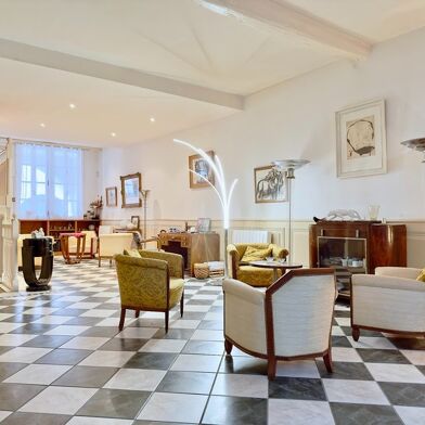 Appartement 4 pièces 686400 €