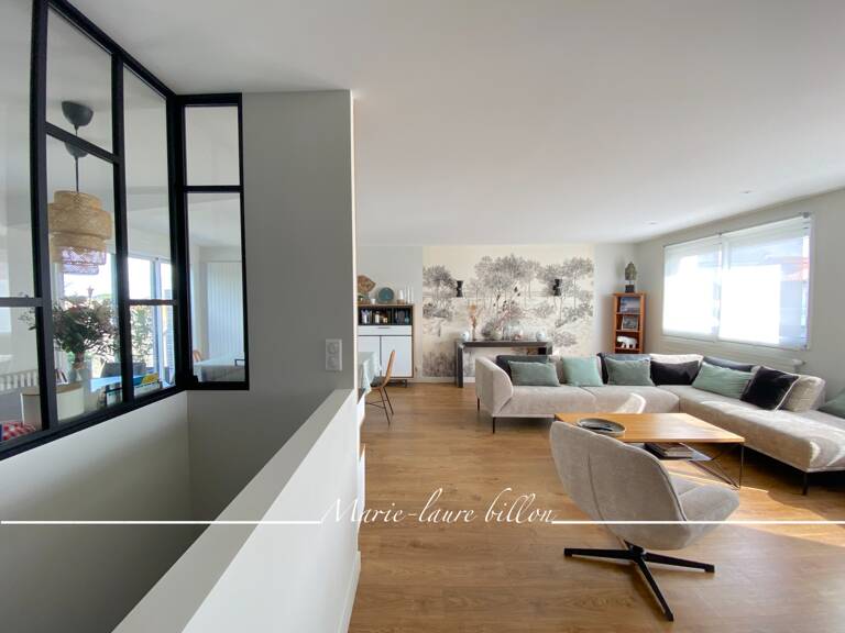 Maison à vendre 5 pièces SAINT GILLES CROIX DE VIE (85), quartier BOISVINET, maison totalement rénovée, garage, jardin — photo 1