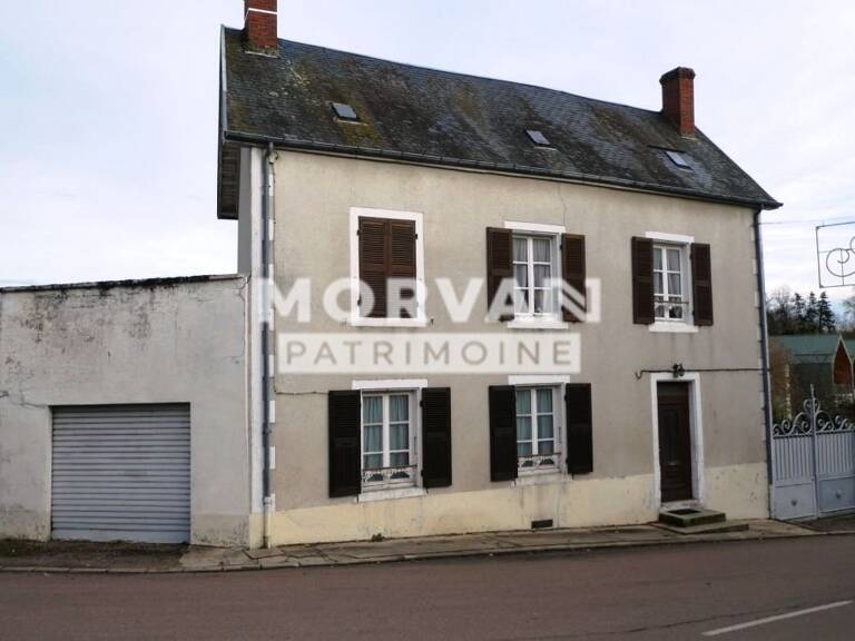 CENTRE BOURG - MAISON AVEC JARDIN ET DEPENDANCES - 49900 € — photo 1