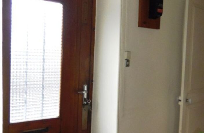 CENTRE BOURG - MAISON AVEC JARDIN ET DEPENDANCES - 49900 € — photo 4