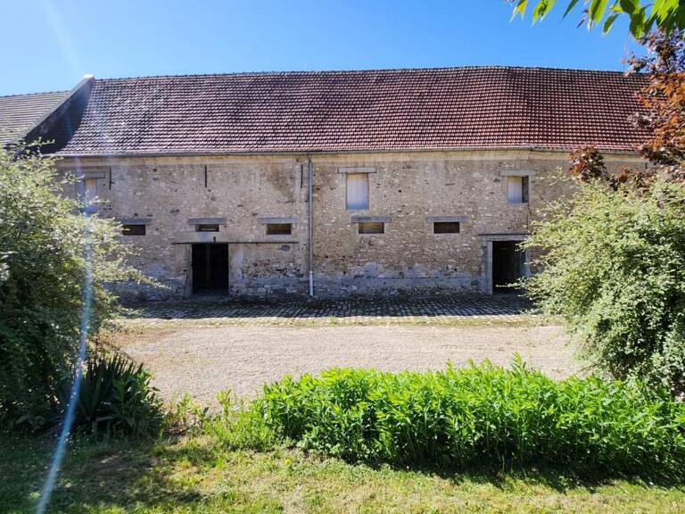 CHEVREVILLE (60) - Grange en pierre à aménager 164m² — photo 1