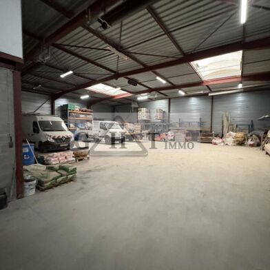 Local industriel  1450000 €