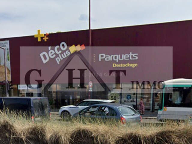 Local commercial de 455M² — photo du bien