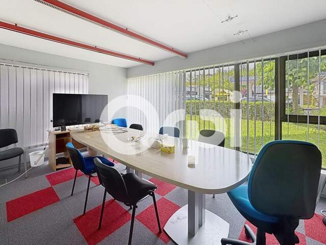 À louer – Locaux 213 m² – Saint-Flour, ville basse — photo du bien