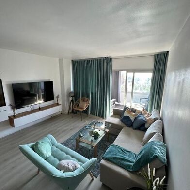 Appartement 3 pièces 2150 €