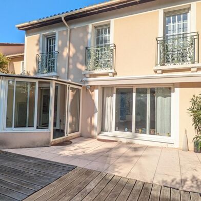 Maison 5 pièces 620000 €