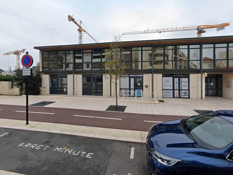Bien Commercial À Louer — photo 1