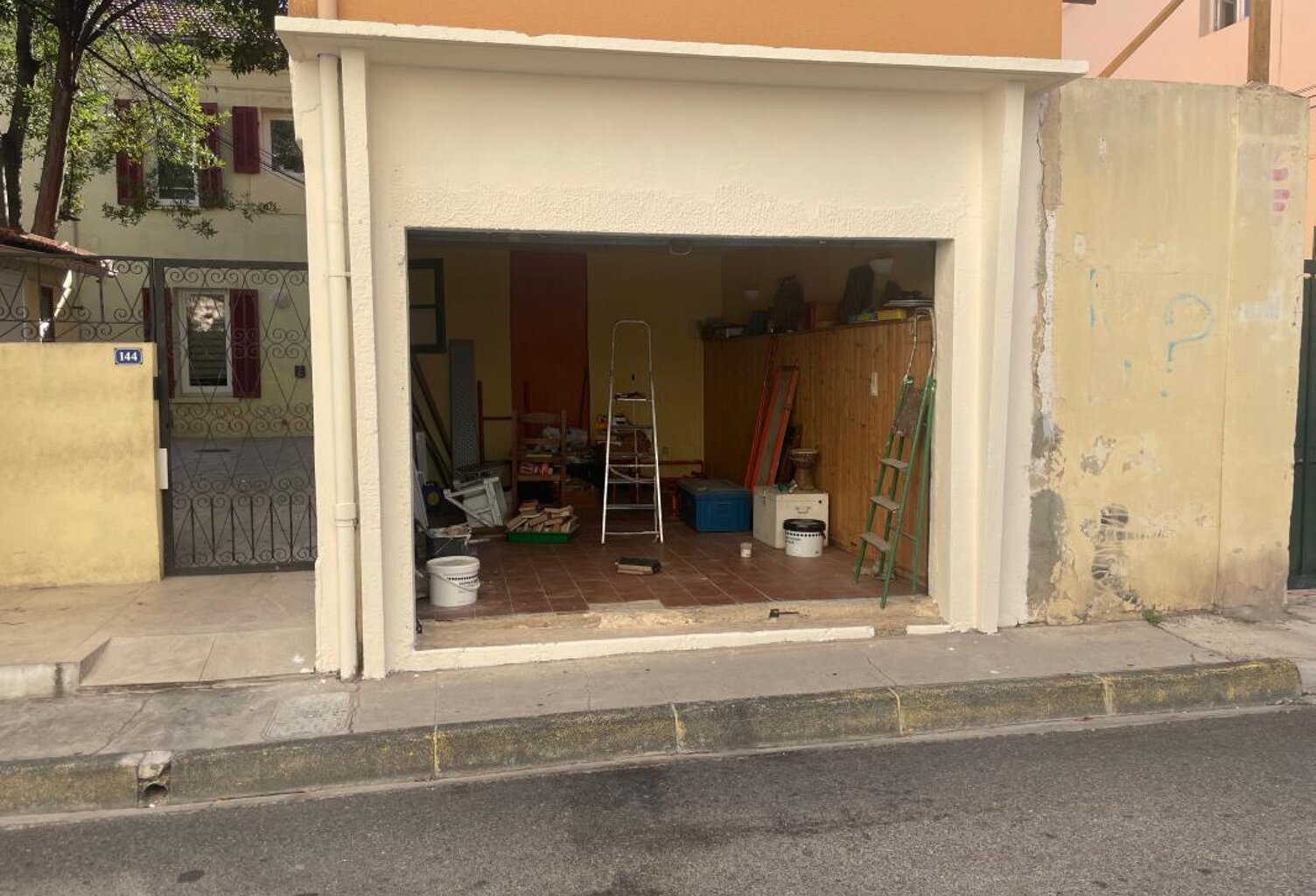 Garage  À Vendre — photo 1