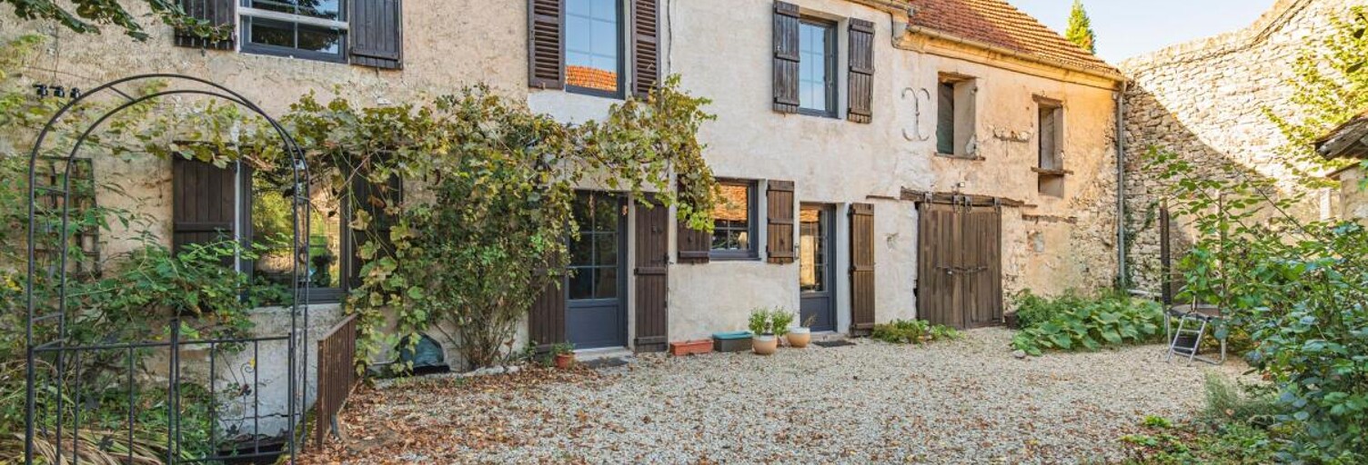 Maison 6 Pièces 184 m² à vendre à Vallées en Champagne (02330)