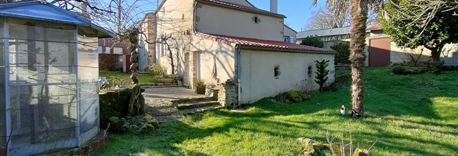 Maison 8 Pièces 187 m² à vendre à Chanverrie (85130)
