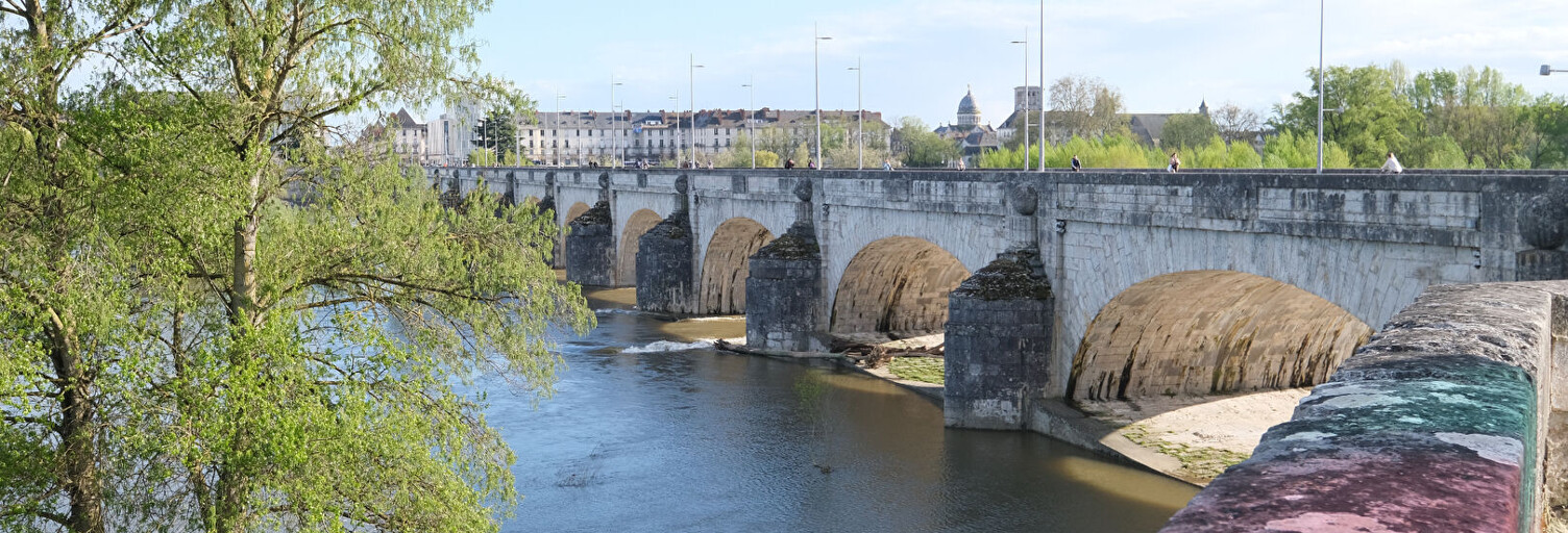 Maison 7 Pièces 129 m² à vendre à Tours (37100)