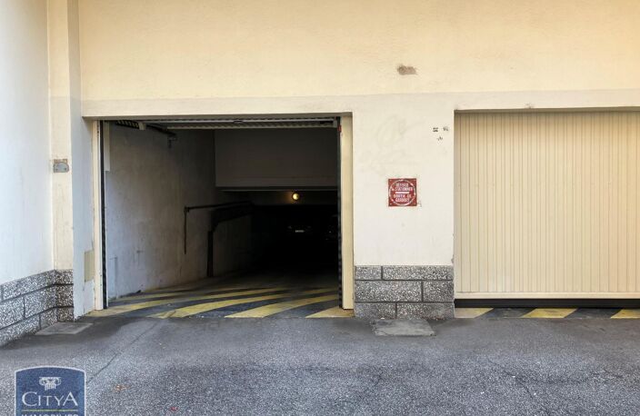 Location garage   à Chambéry (73000) — photo 2