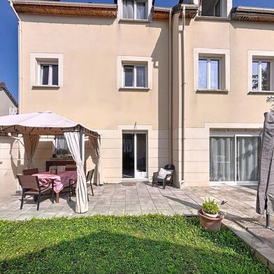 Maison 8 pièces 740000 €