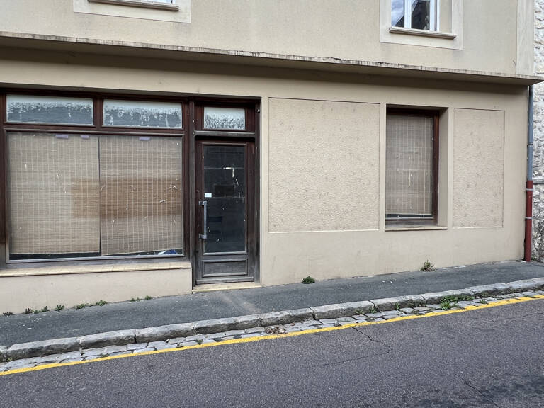 Dépt Essonne (91) LOCAL COMMERCIAL CENTRE VILLE BOUTIGNY A L — photo 1